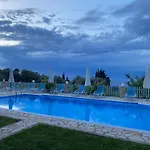 Blue View Tsoukaládhes