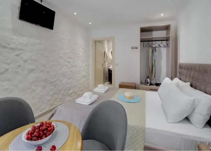 Blue View * Tsoukaládhes