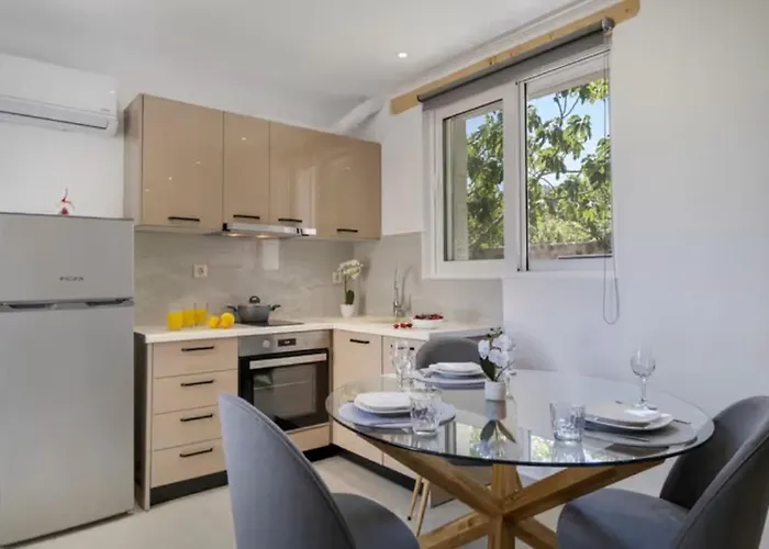 Blue View * Tsoukaládhes