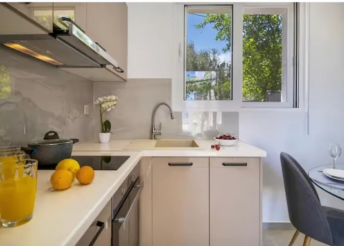 Blue View 公寓 Tsoukaládhes