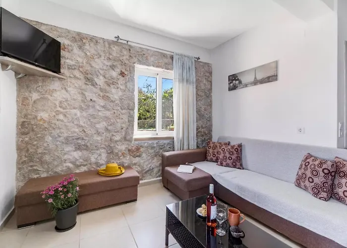 Blue View Tsoukaládhes