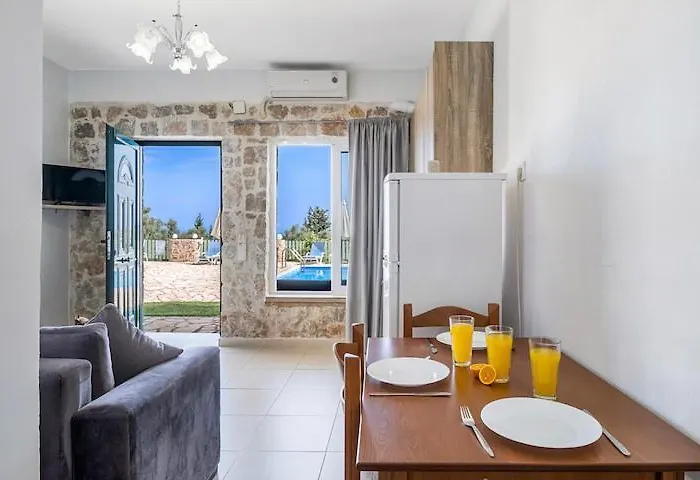 Blue View 公寓 Tsoukaládhes